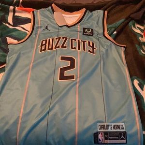 Hornets jersey NWT size XL💥